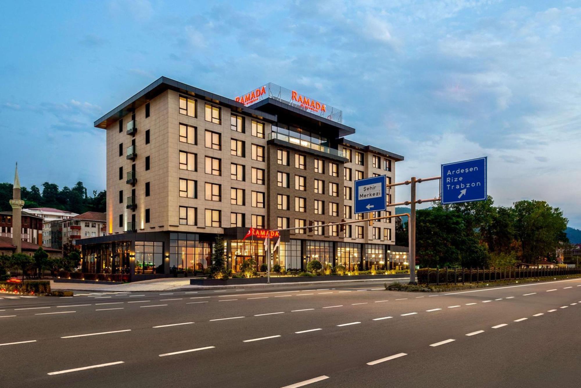 Ramada By Wyndham Rize Findikli Hotell Eksteriør bilde